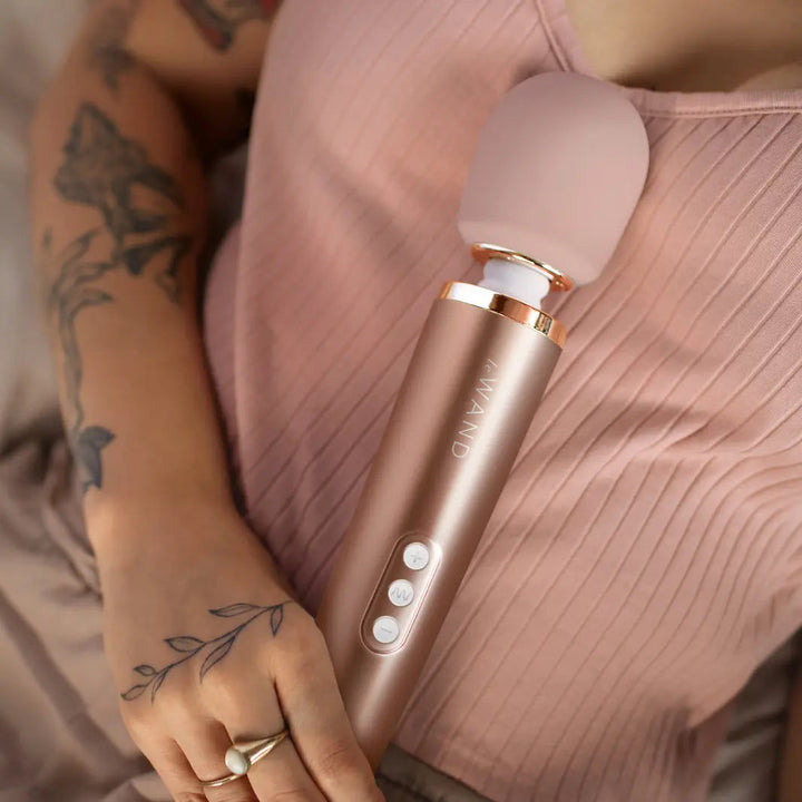 Le Wand Powerful Plug-In Vibrating Massager - joujou.com.au