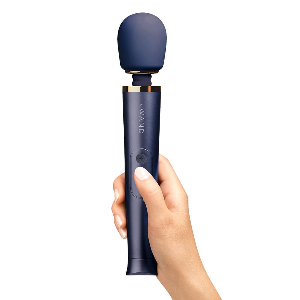 Le Wand Petite Rechargeable Massager - joujou.com.au